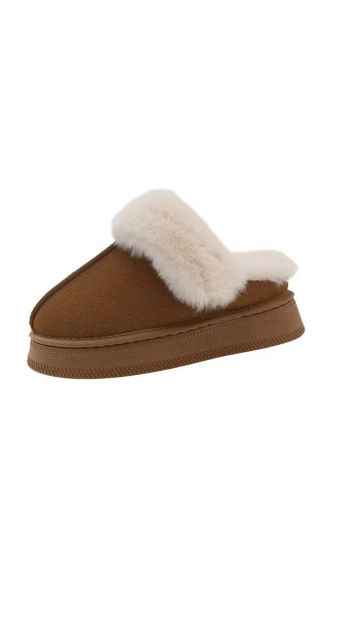 EMBER • Fur slippers